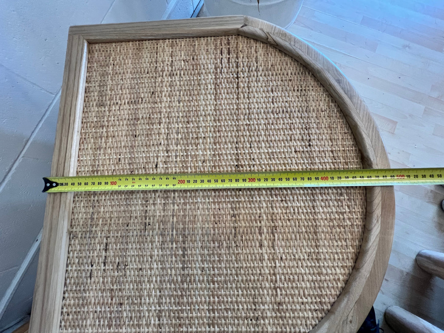 Curve Bedside